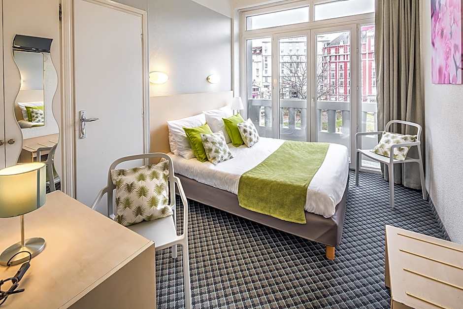 Notre Dame De France