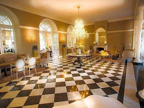 Hotel Kasteel Bloemendal