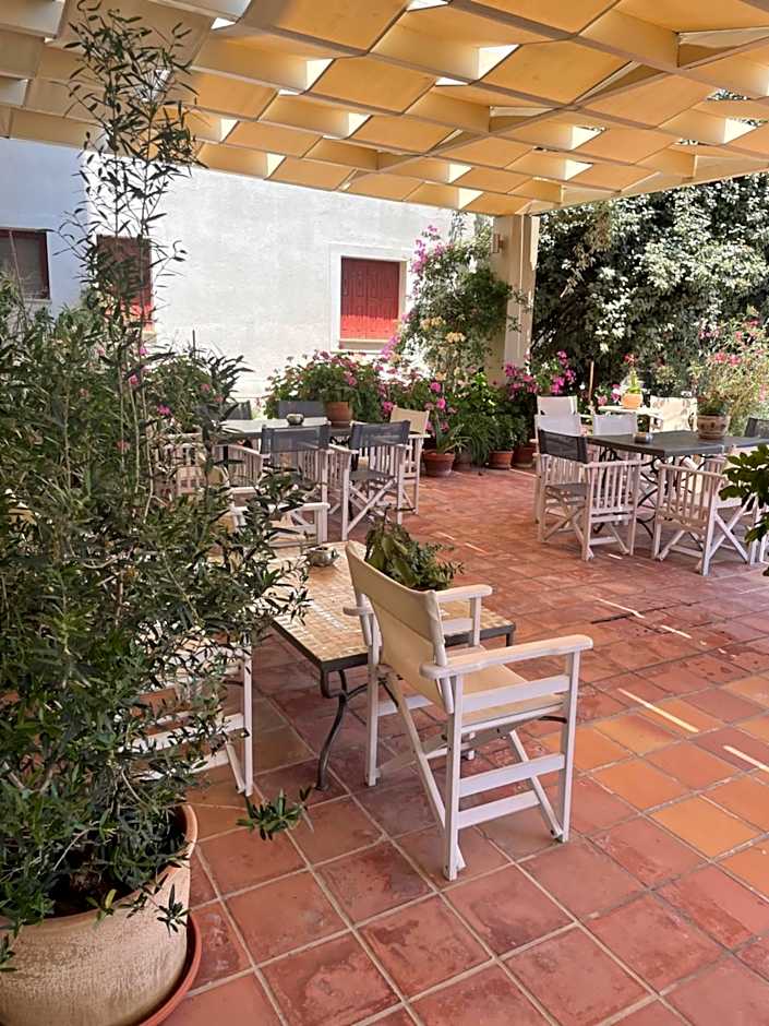 Hotel Karthea