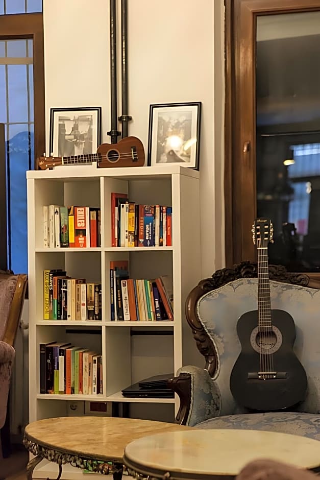 Chambers of  the Boheme