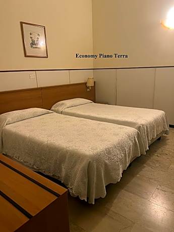 Economy Twin Room