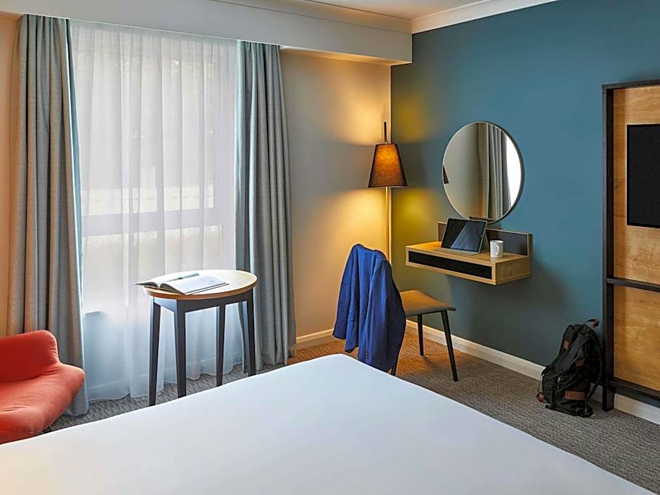 Mercure Cardiff North Hotel
