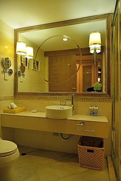 Vili International Hotel