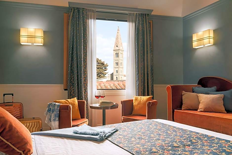 Photo 1 of 83 of Rivoli Boutique Hotel