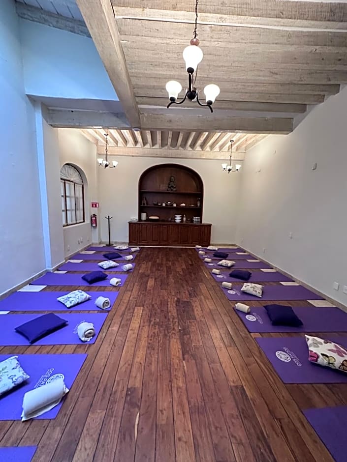 Hotel Dos Patios, Holistico Boutique & SPA