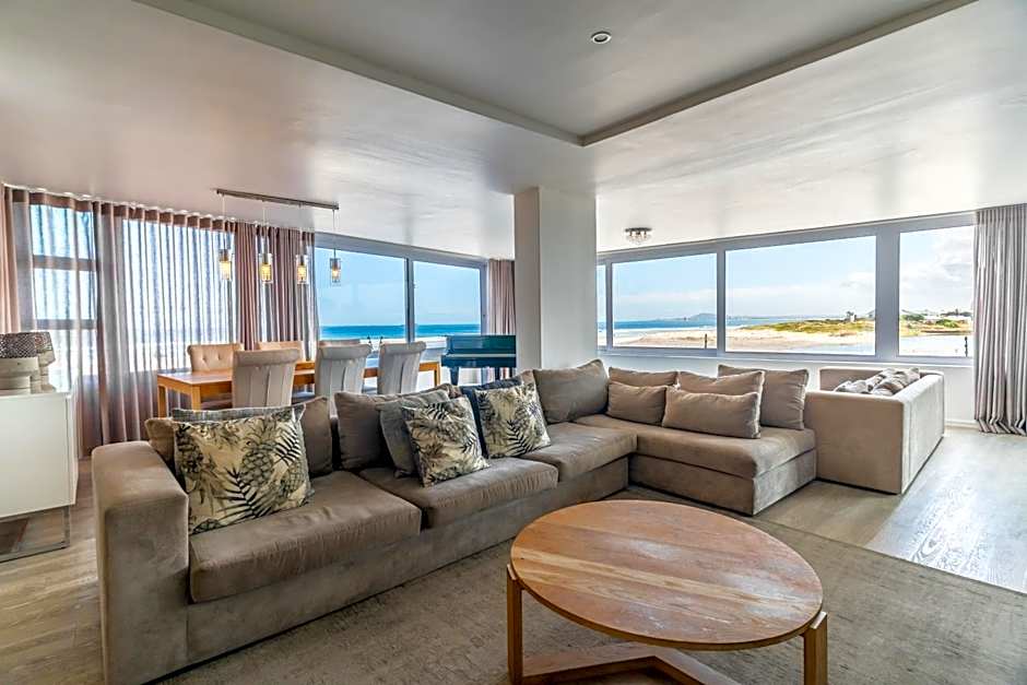 Lagoon Beach Hotel Apartments