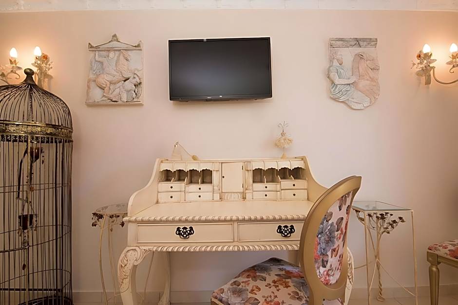 Parthenon Art Hotel