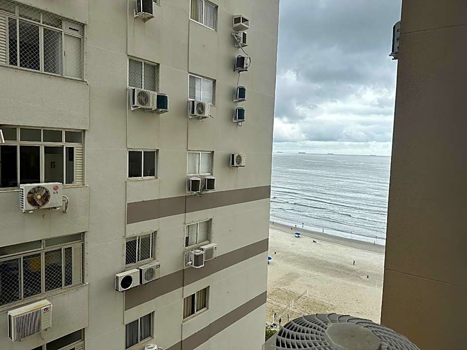 AM01- 3 Suítes | Pé na Areia | Centro | Garagem