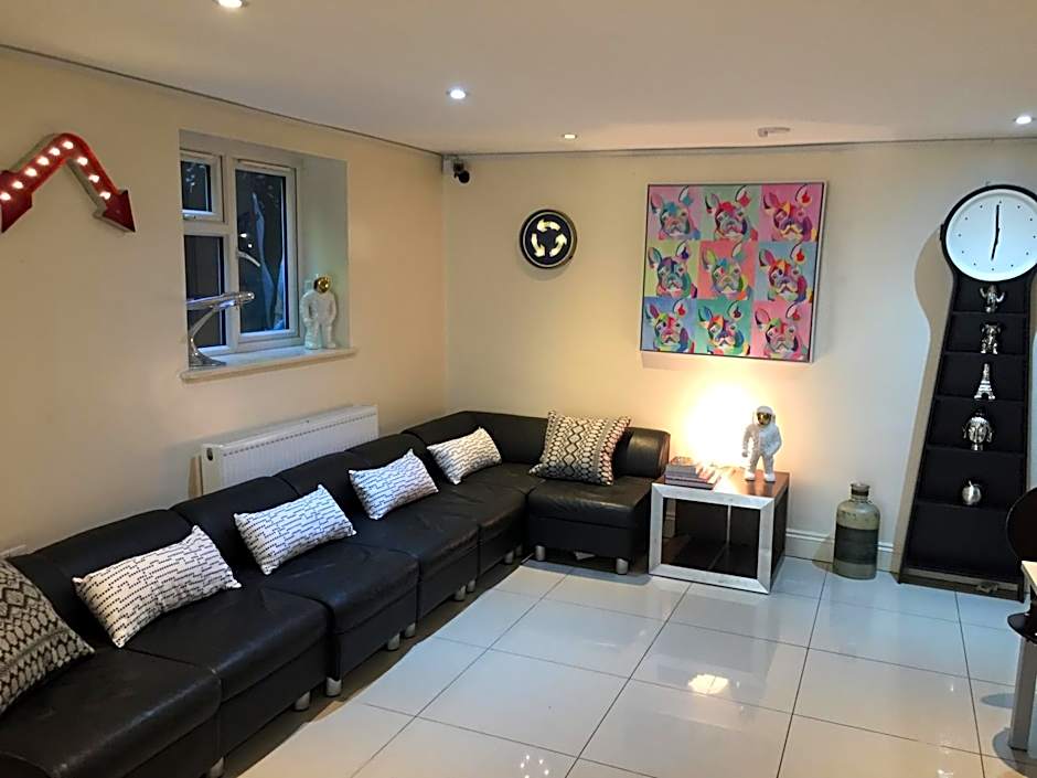 Mapesbury Hostel London
