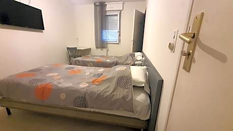 Twin Room with Shared Toilet