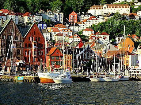 Home Hotel Bryggen