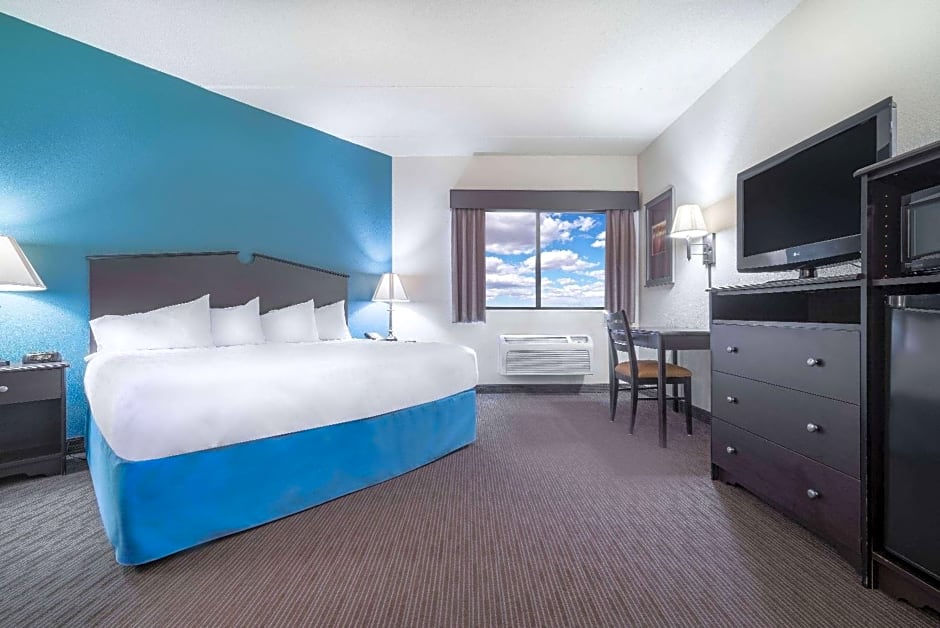 AmericInn by Wyndham Green Bay East