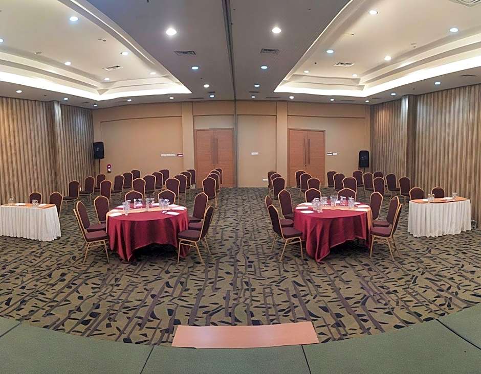 MaxOneHotels at Vivo Palembang