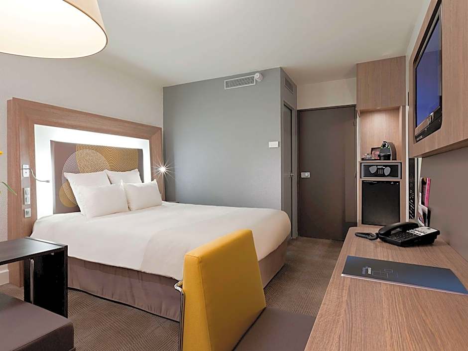 Photo 1 of 9 of Executive 1 Double Bed, View