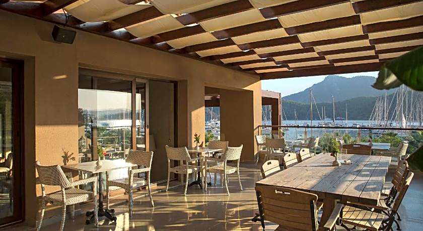 Marti Hemithea Hotel