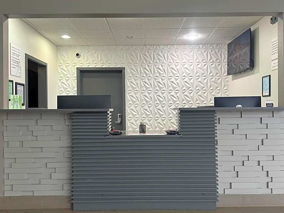 Ramada by Wyndham Tuscaloosa