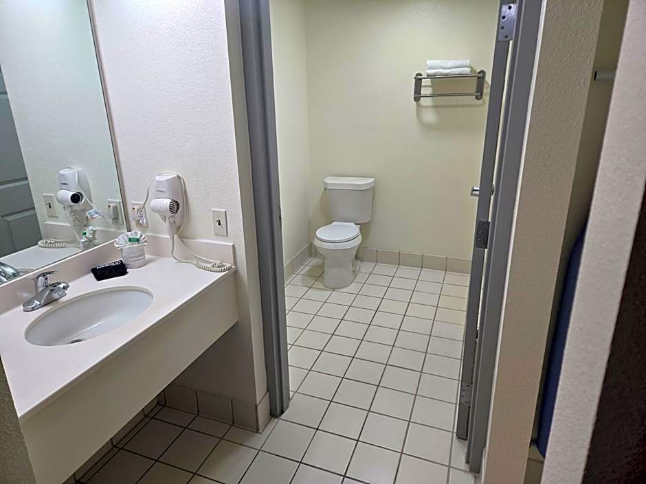 Allure Suites of Fort Myers