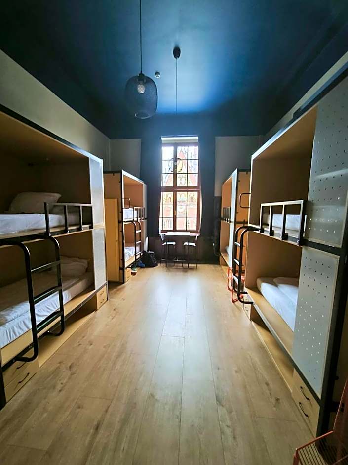 RYNEK 30 Hostel