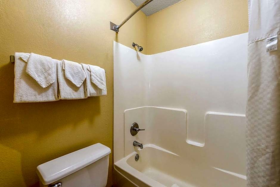 Royal Inn & Suites Milaca