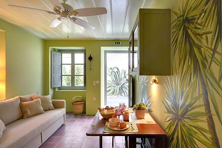 Cactus Hydra - Art Apartments