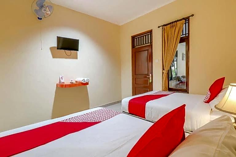 Miraa Guest House & Resto