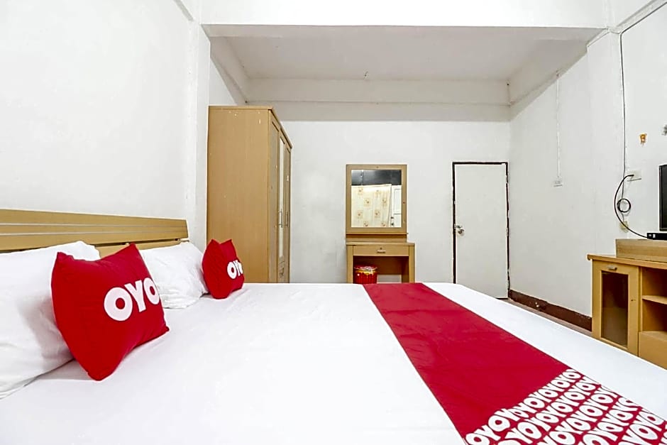 OYO 525 MRT Phetkasem 48-1 Place
