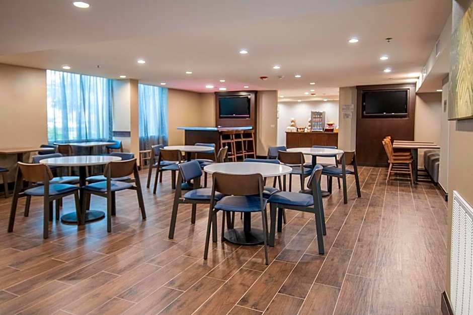 Fairfield Inn & Suites by Marriott Dallas Dfw Airport South/Irving