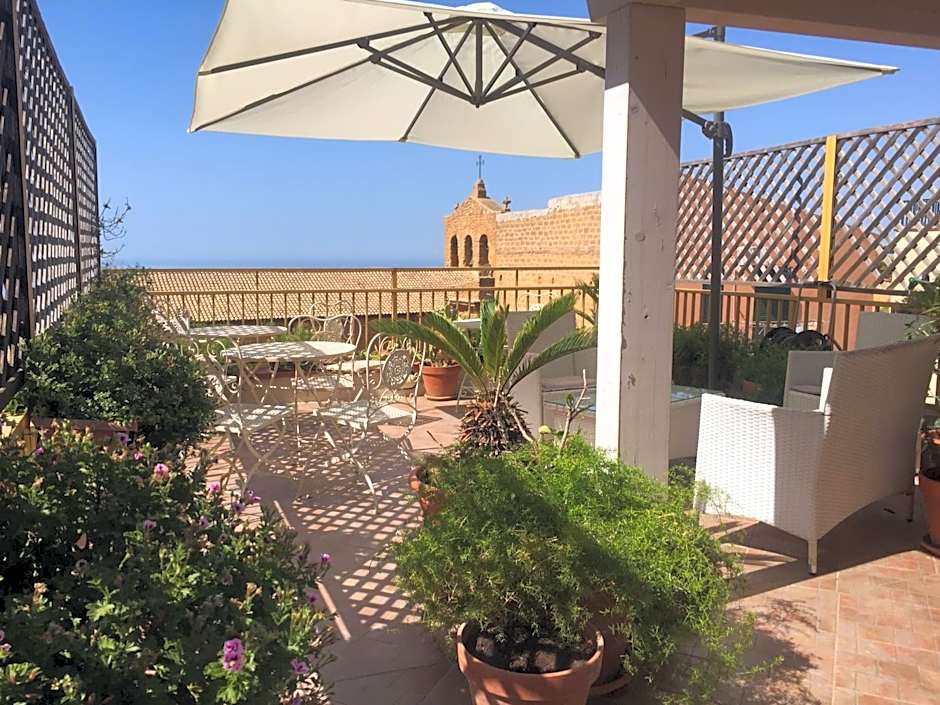 PortAtenea - Atenea Collection