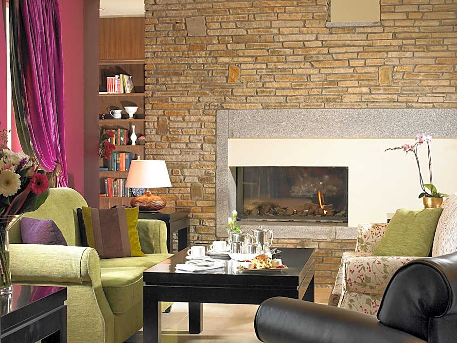 Horse & Jockey Hotel