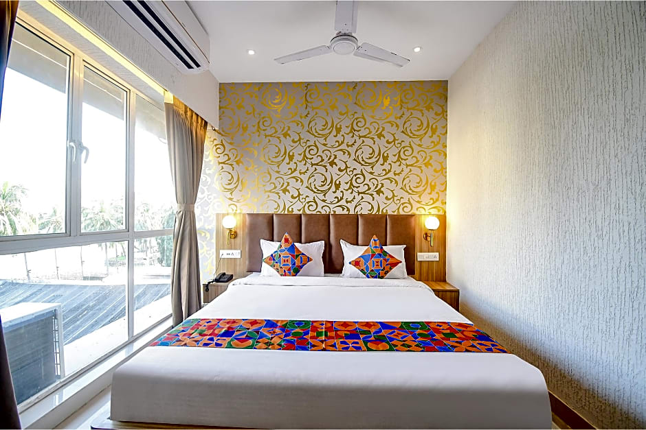 FabHotel Lake View Topsia - China Town