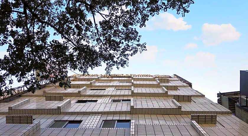 Ruei Gung Business Hotel