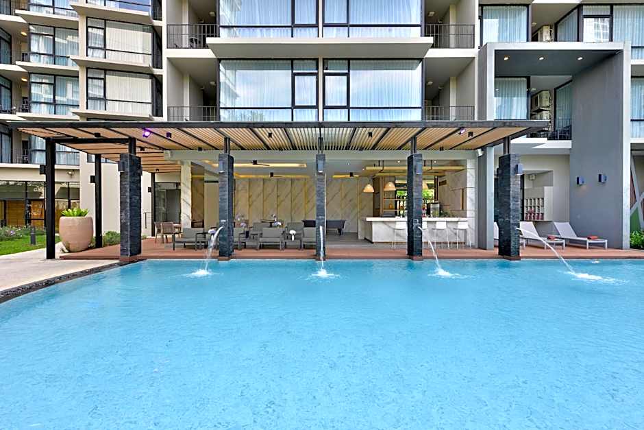 Altera Hotel and Residence by At Mind