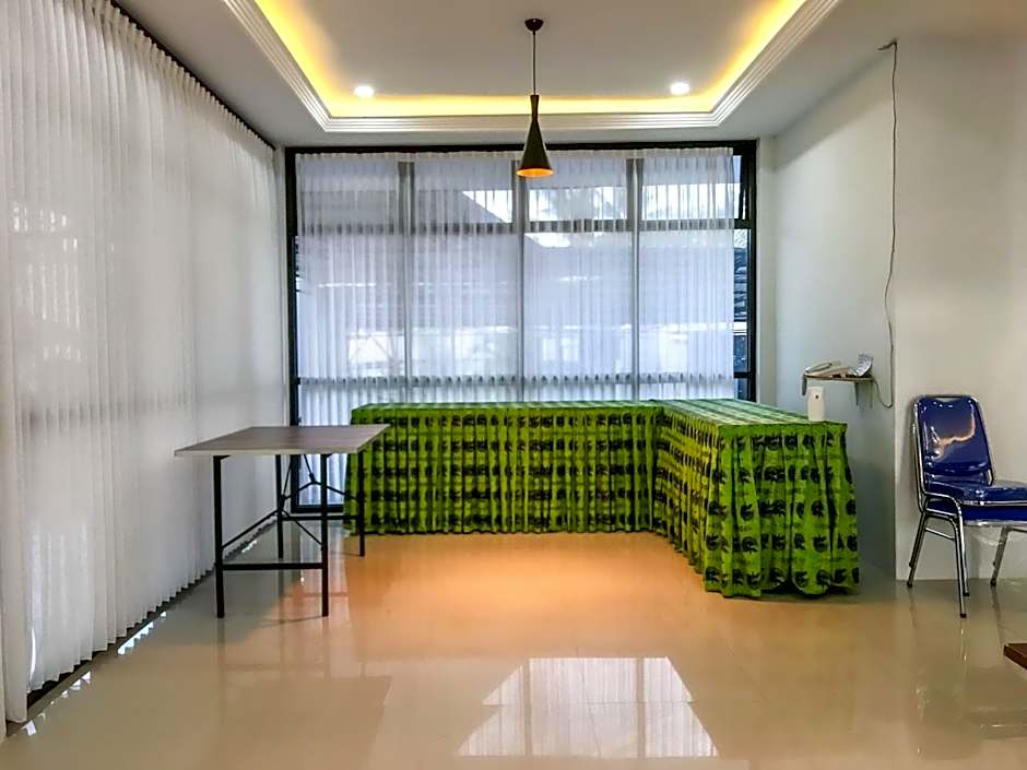 RedDoorz @ Gerson Hotel Abepura