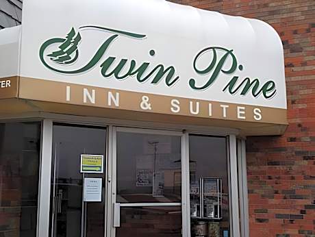 Twin Pine Inn & Suites