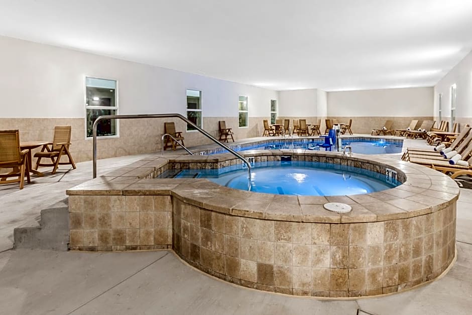 Holiday Inn Hotel & Suites Oklahoma City North, an IHG Hotel