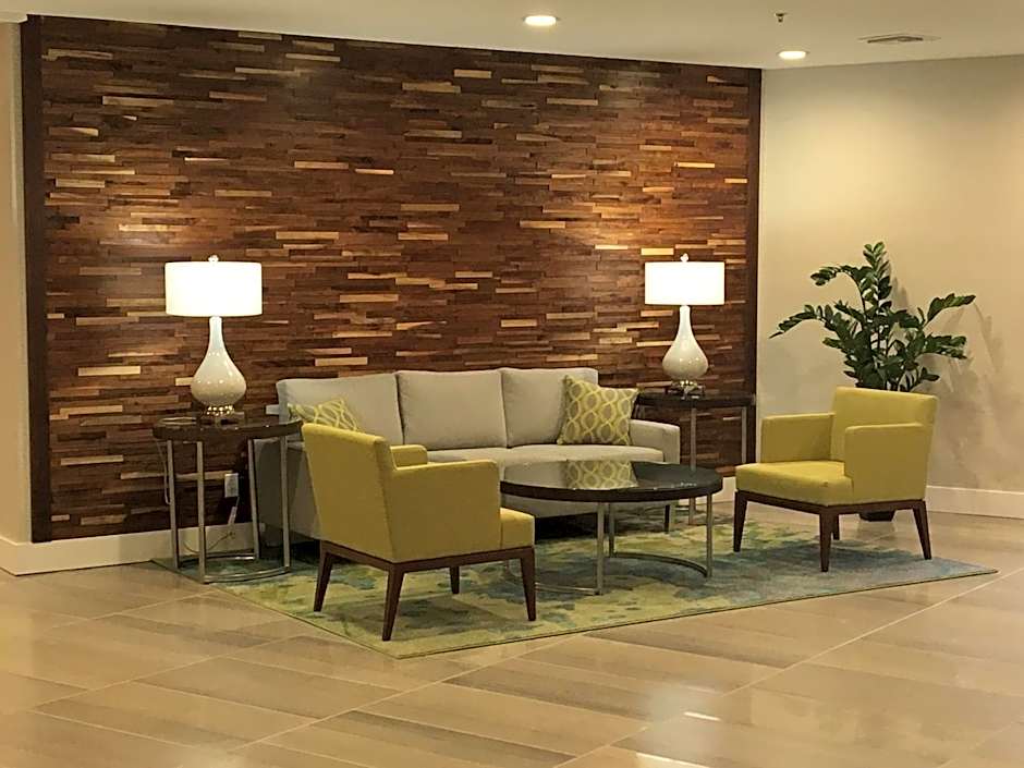 Holiday Inn Hotel & Suites Daytona Beach On The Ocean By IHG