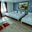 Ken's Backpackers Hotel