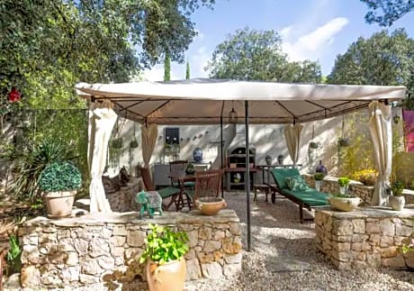 Les Jardins d'Holi proche Uzès