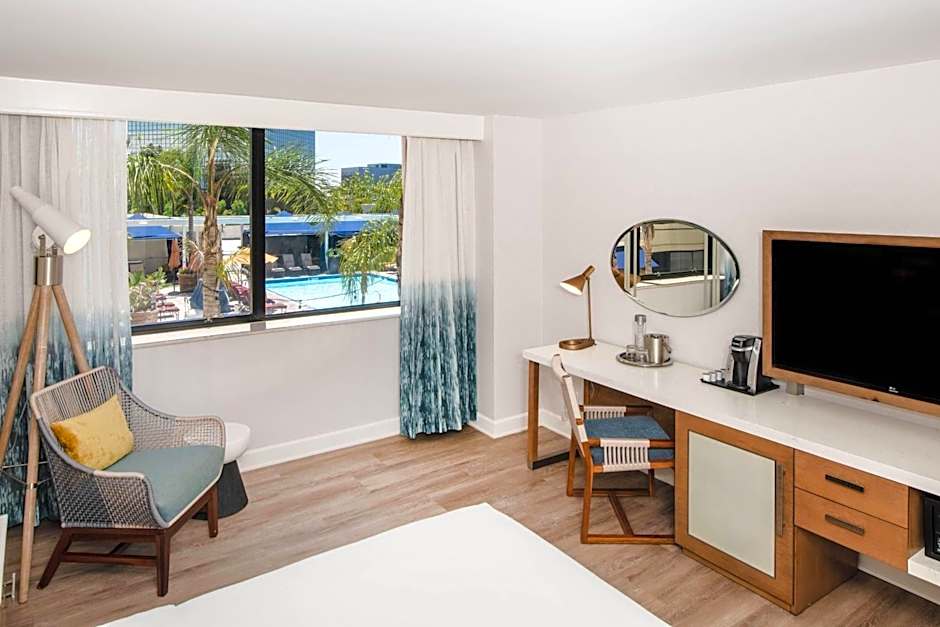 Renaissance Newport Beach Hotel