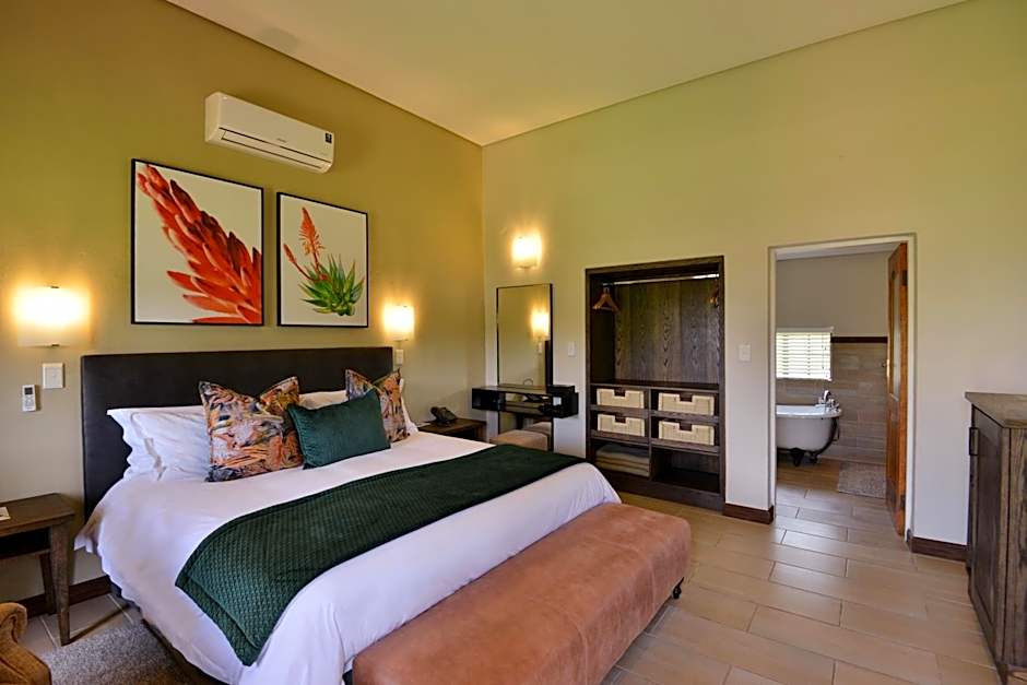 African Hills Safari Lodge & Spa