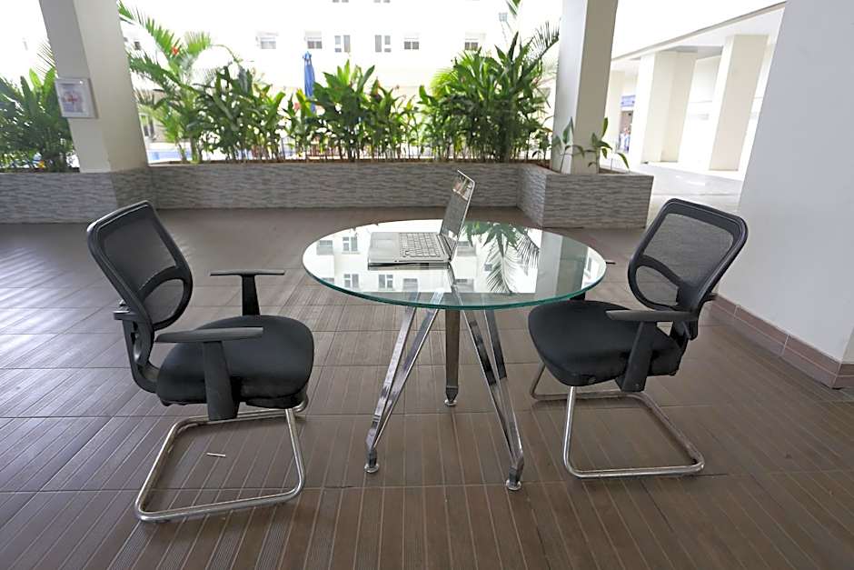 Collection O 93750 Luxury Rooms @ Urbantown Serpong