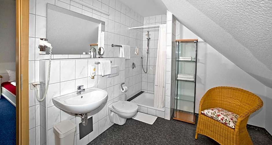 Fairway Hotel