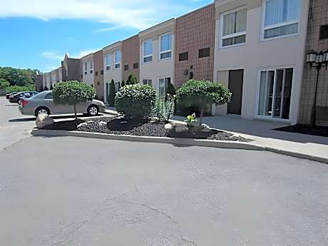 Travelodge by Wyndham Cambridge - Waterloo