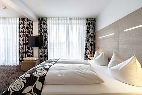 Junior Suite with Balcony