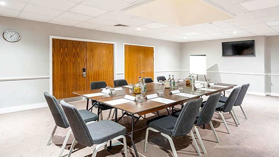 Holiday Inn London Luton Airport By IHG