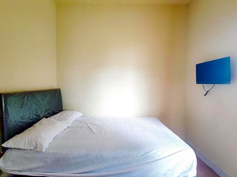 Chandra Graha Guesthouse Palu