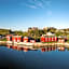 Astra Village - Waterfront Rorbu Cabins in Lofoten