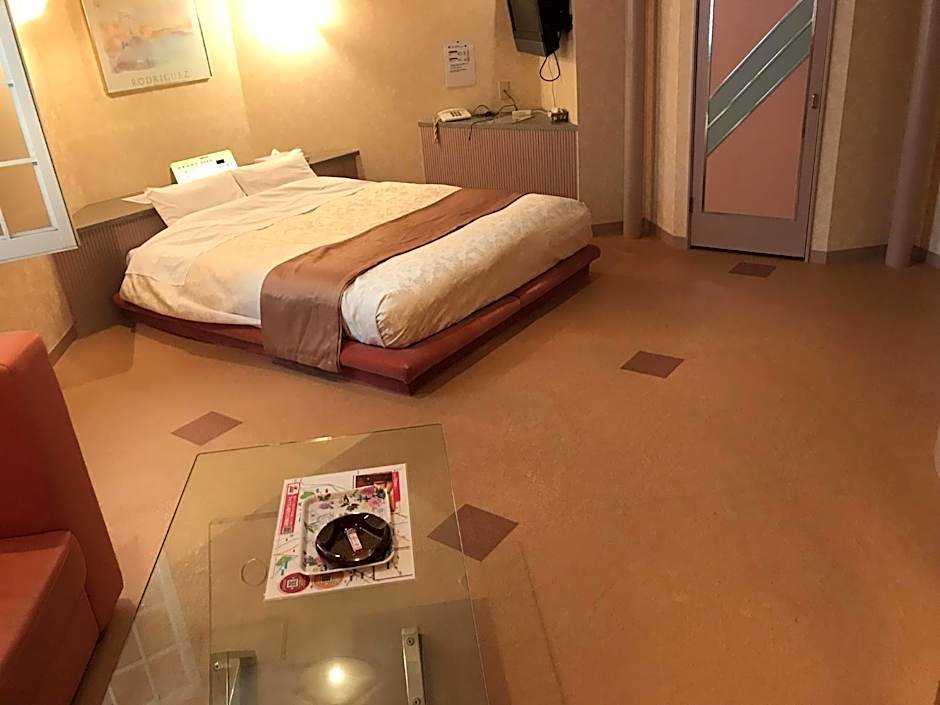 Hotel Tiffany (Adult Only)