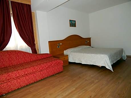 Junior Suite with Balcony