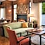 Xelena Hotel & Suites